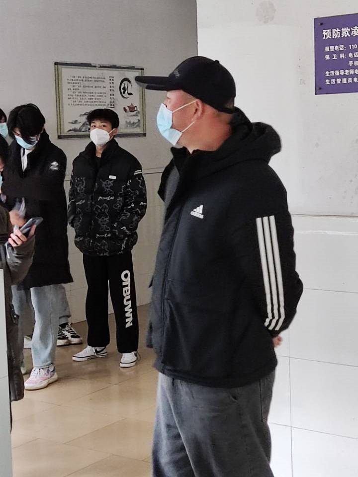 曹仲仲_副本.jpg 曹仲仲_副本.jpg